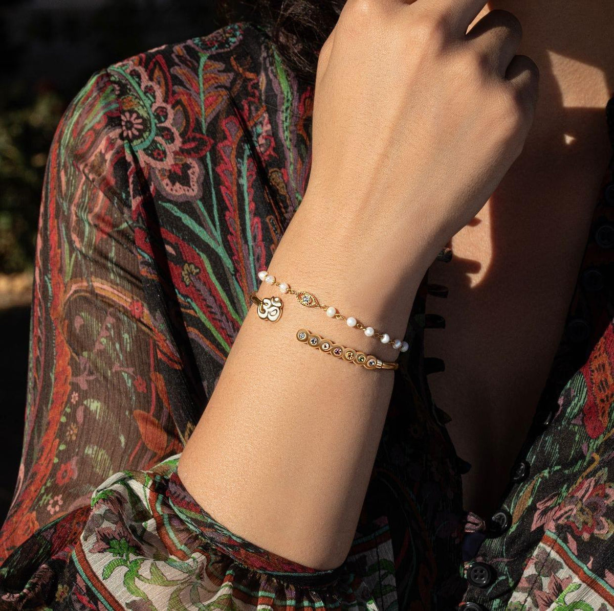 Dreamlike Protection Pearl Evil Eye Charm Bracelet