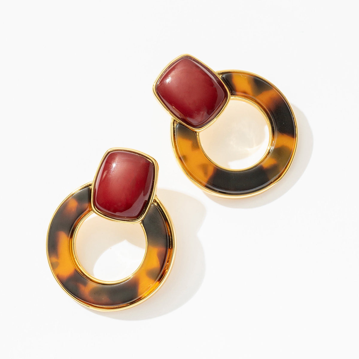 Tortoise Knockers in Cranberry