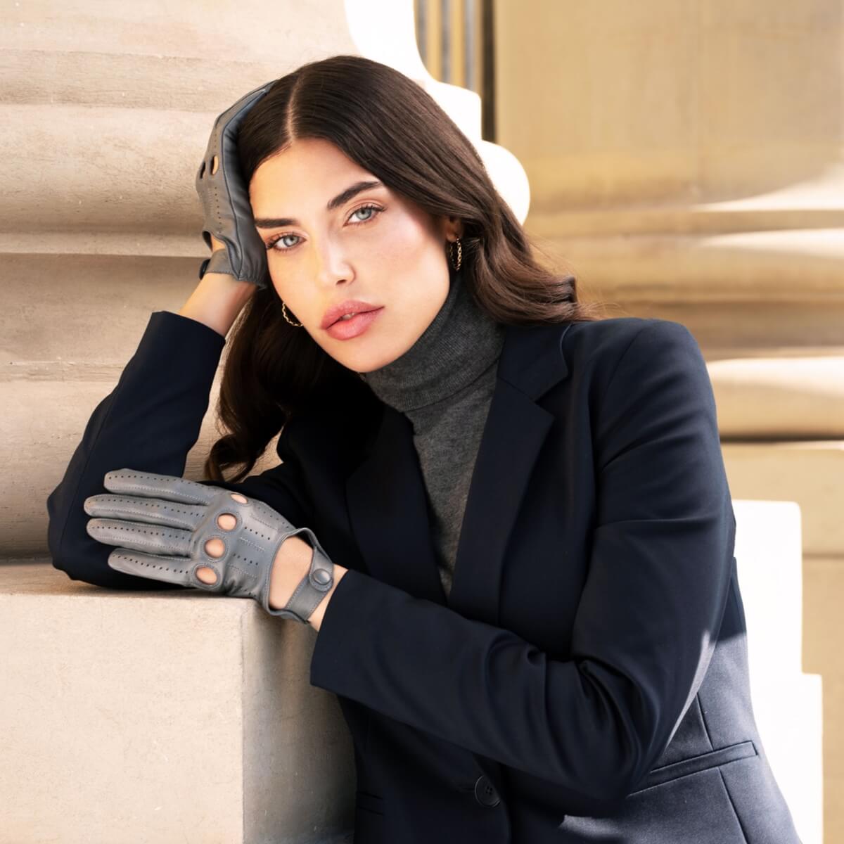 Alessa (grey) - Classic Italian lambskin leather driving gloves