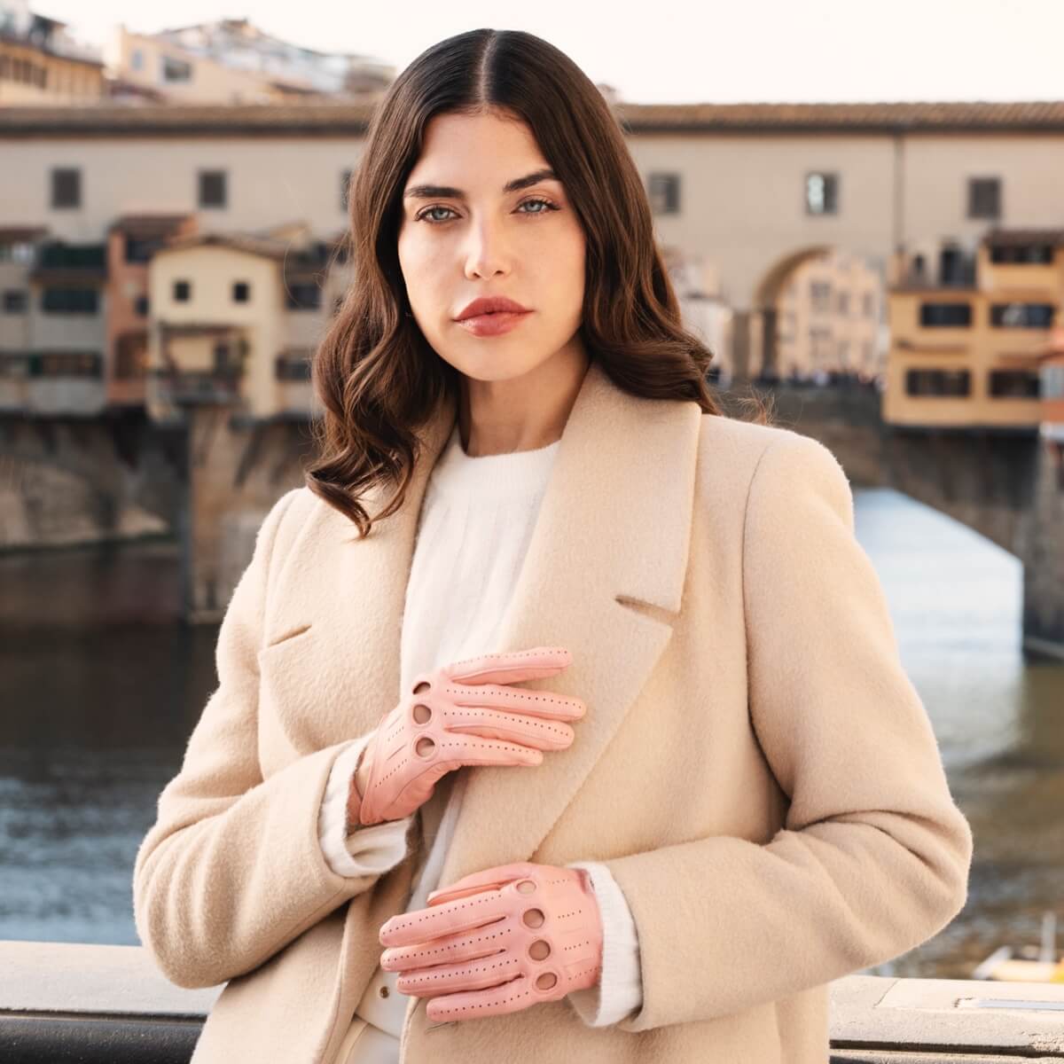 Alessa (pink) - Classic Italian lambskin leather driving gloves