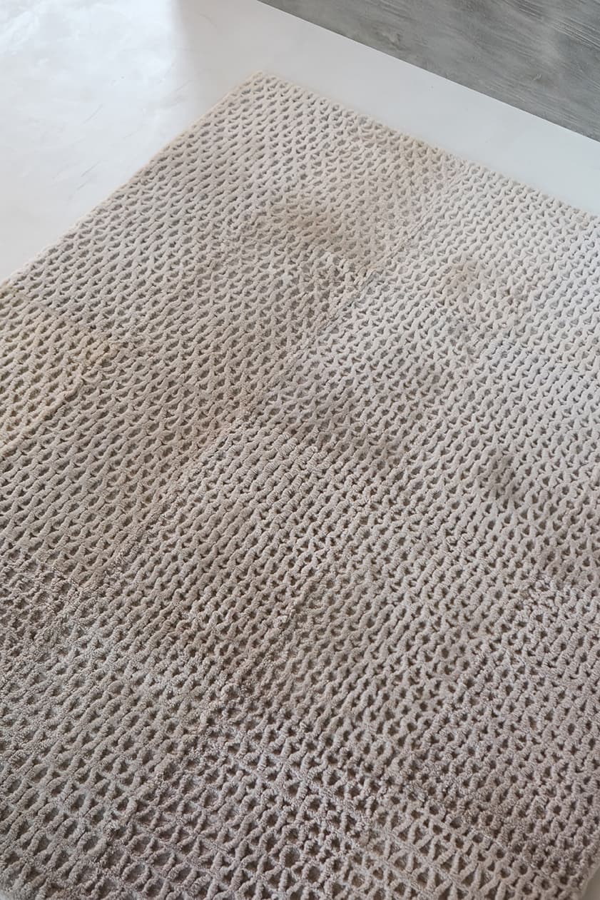 AMANDA - Sculpted Grey Rug