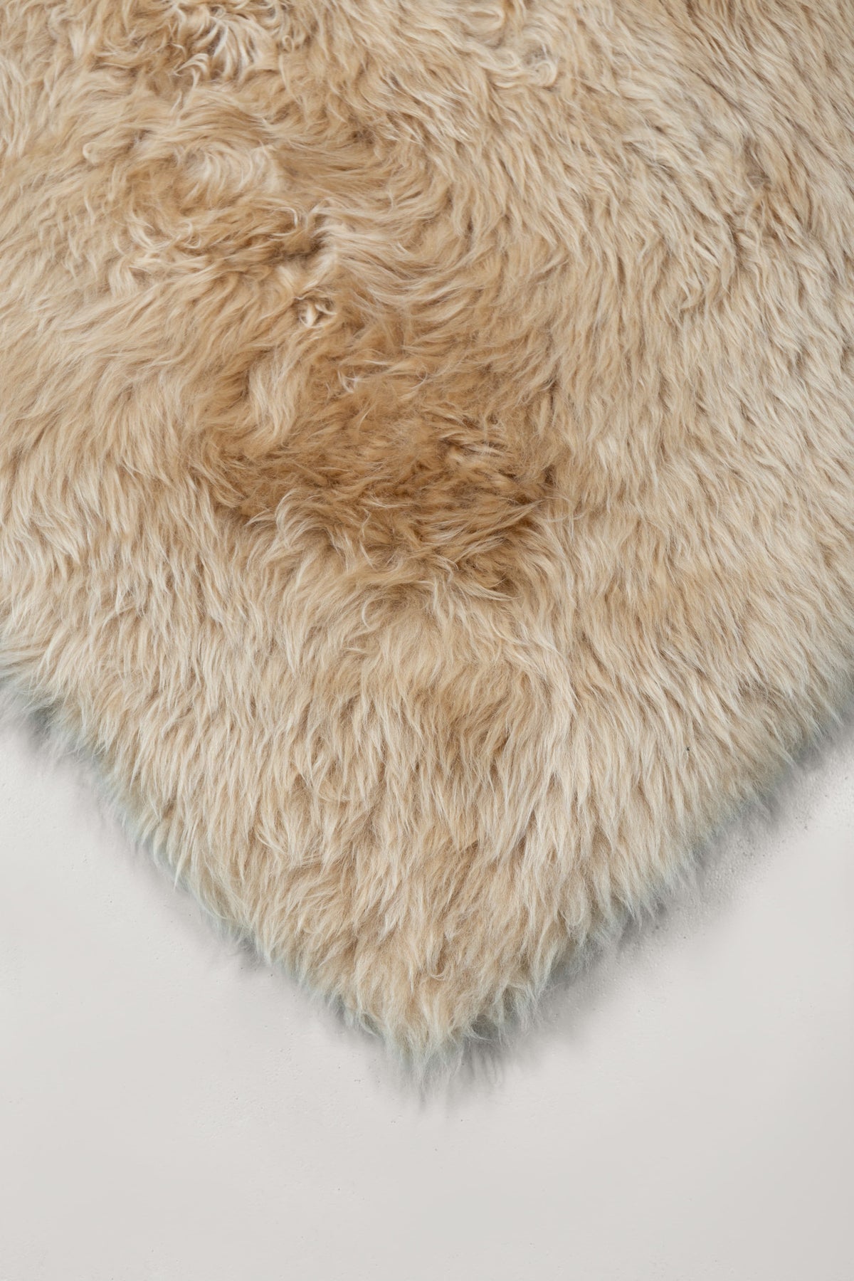 Long Hair – Beige Camel Sheepskin Rug – view 5