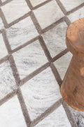 DIAMONDS - Rug in Hide and Shearling 1
