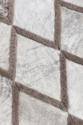 DIAMONDS - Rug in Hide and Shearling 3