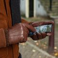 Elijah (brown) – Timeless sheepskin leather gloves with luxurious cashmere lining & touchscreen capability 2