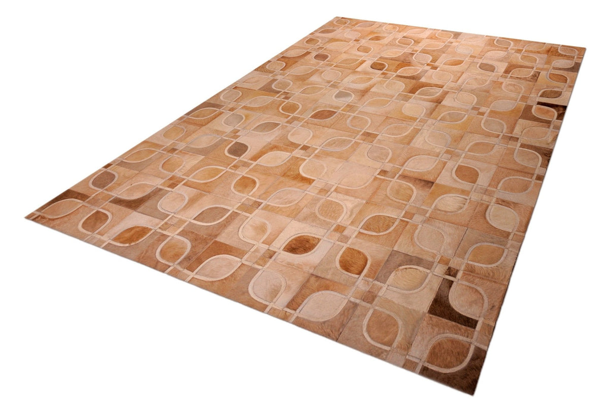 Eyes – Geometric Cowhide Rug with Curved Motif – view 3