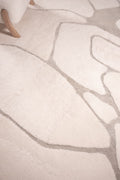 GLIMPSE – White Sheepskin Rug for Modern Interiors 1