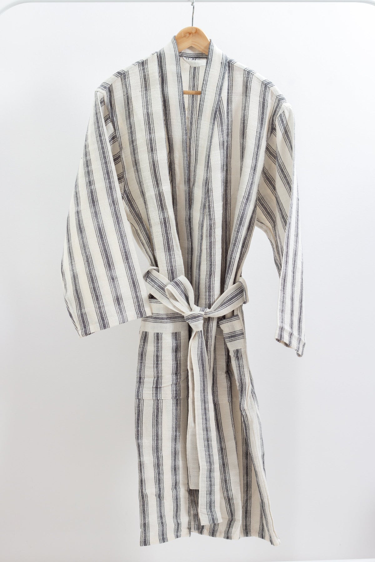 Titus Robe