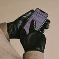 Julietta (black) - Lambskin leather gloves with plush rabbit fur lining and touchscreen feature 4
