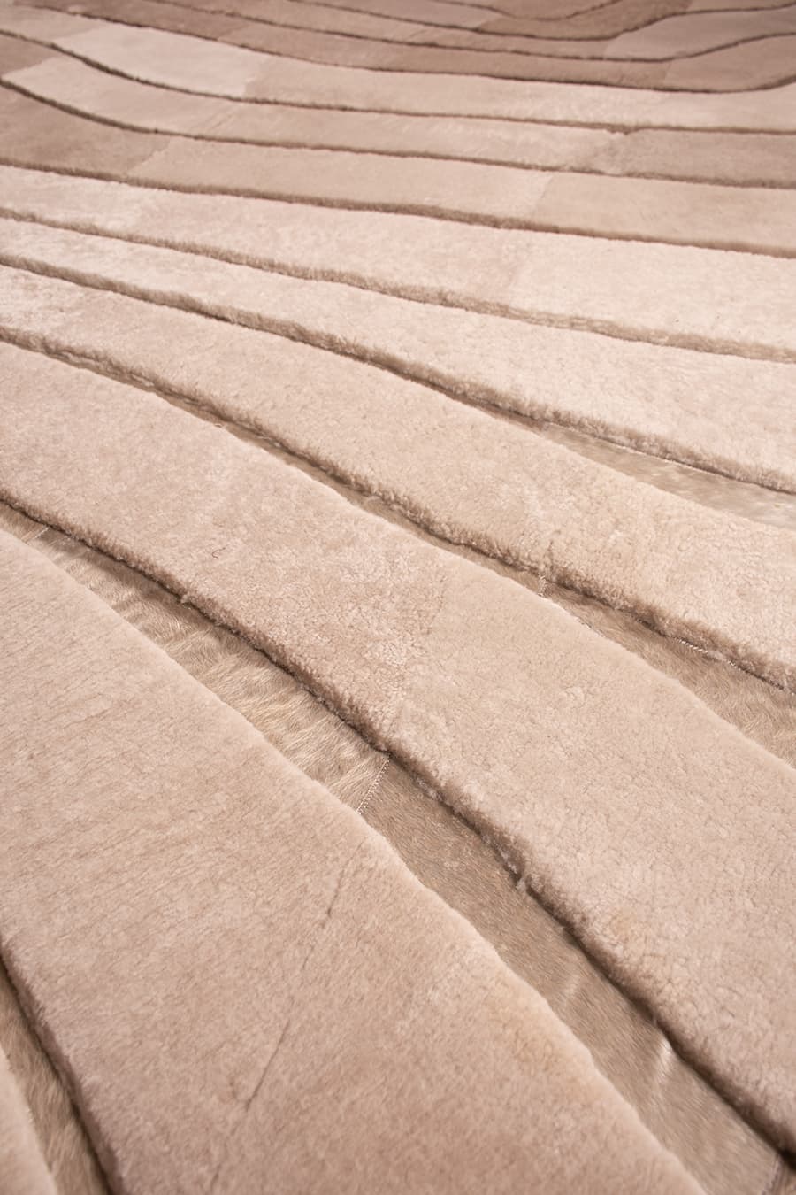 OMBRÉ – Custom Made Shearling and Cowhide Rug – view 3