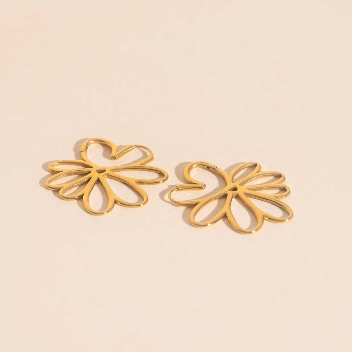 Wire Floral Huggie Hoop Earrings