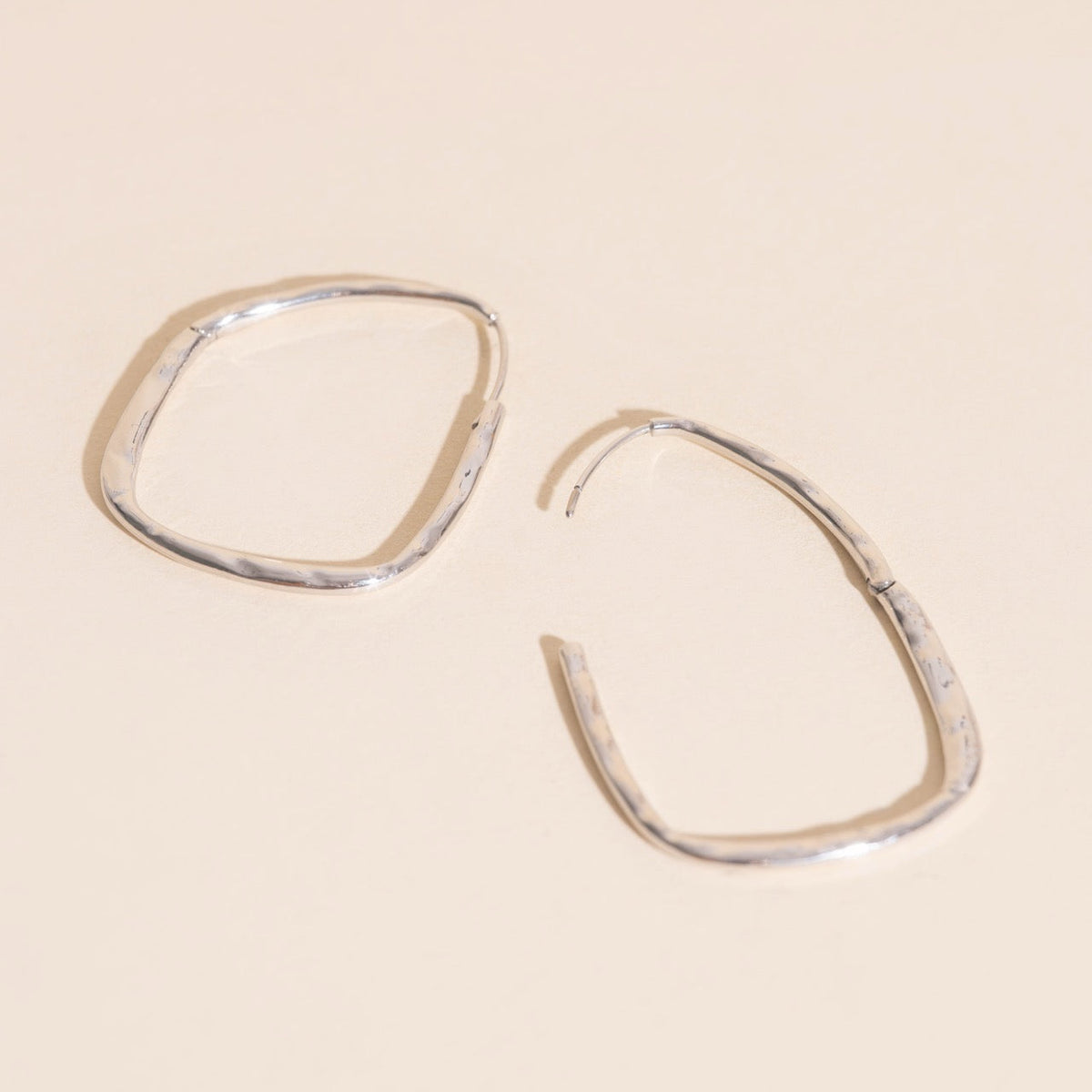 Titanium Hammered Oblong Huggie Hoop Earrings - FeatherTUFF™