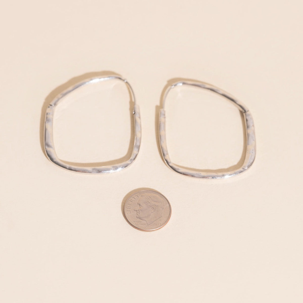 Titanium Hammered Oblong Huggie Hoop Earrings - FeatherTUFF™