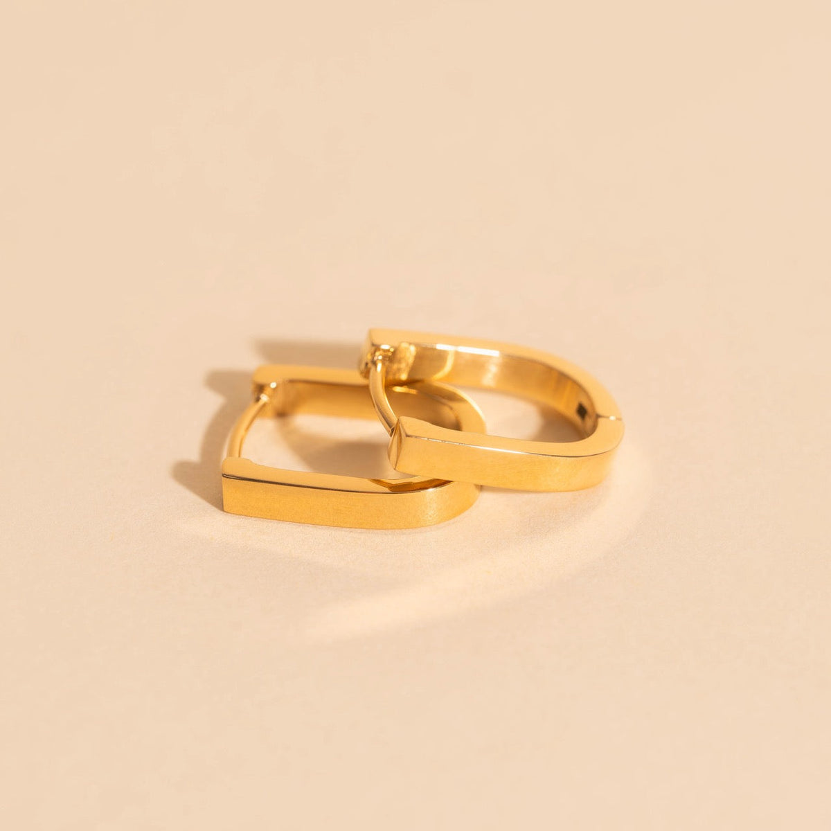 Titanium Smooth Stirrup Huggie Hoop Earrings - FeatherTUFF™