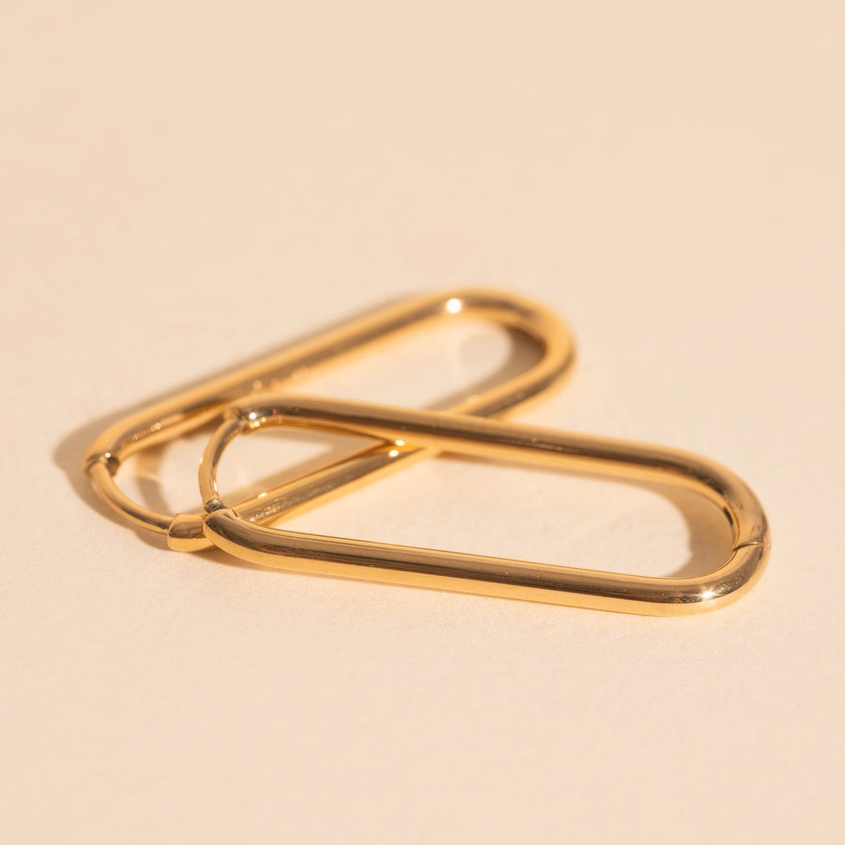 Titanium Thinny Rectangle Rounded Huggie Hoop Earrings - FeatherTUFF™