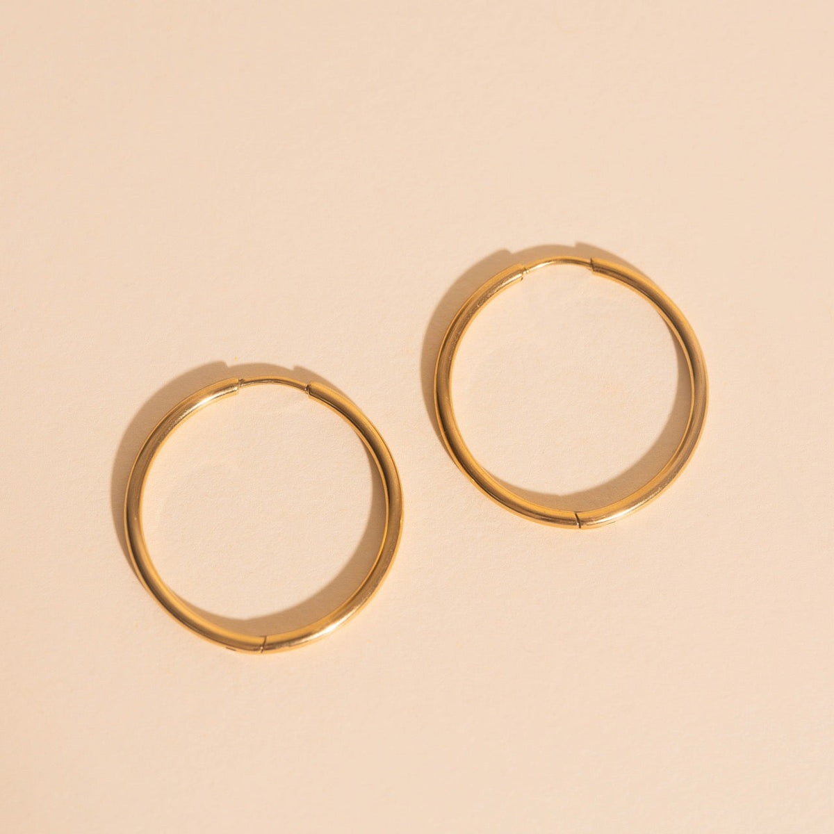 Titanium Circle Rounded Huggie Hoop Earrings - FeatherTUFF™