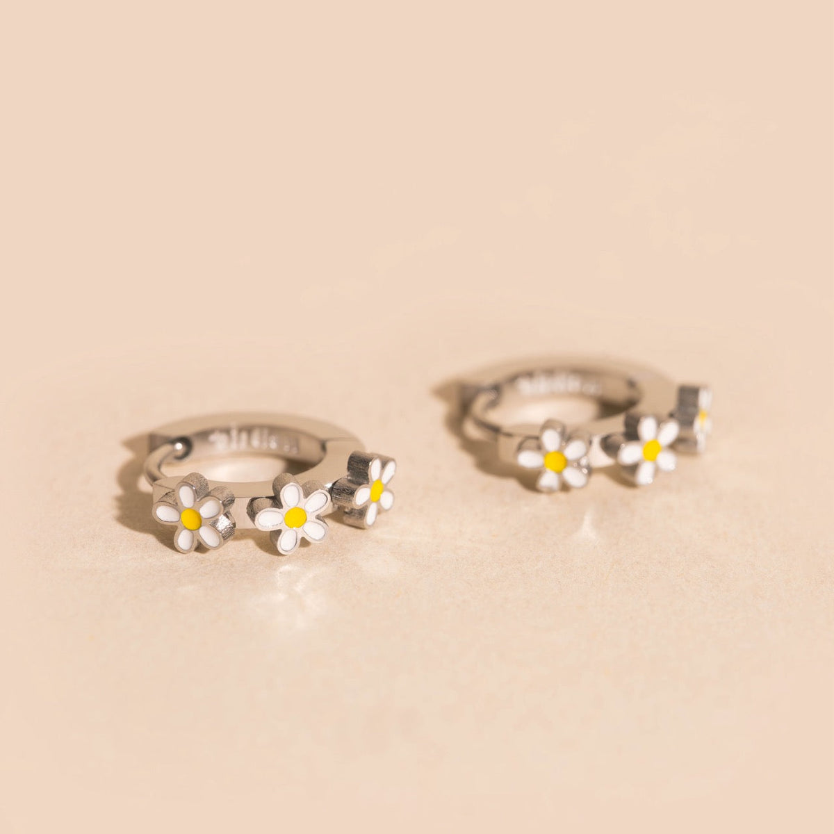 Daisy 3D Huggie Hoop Earrings
