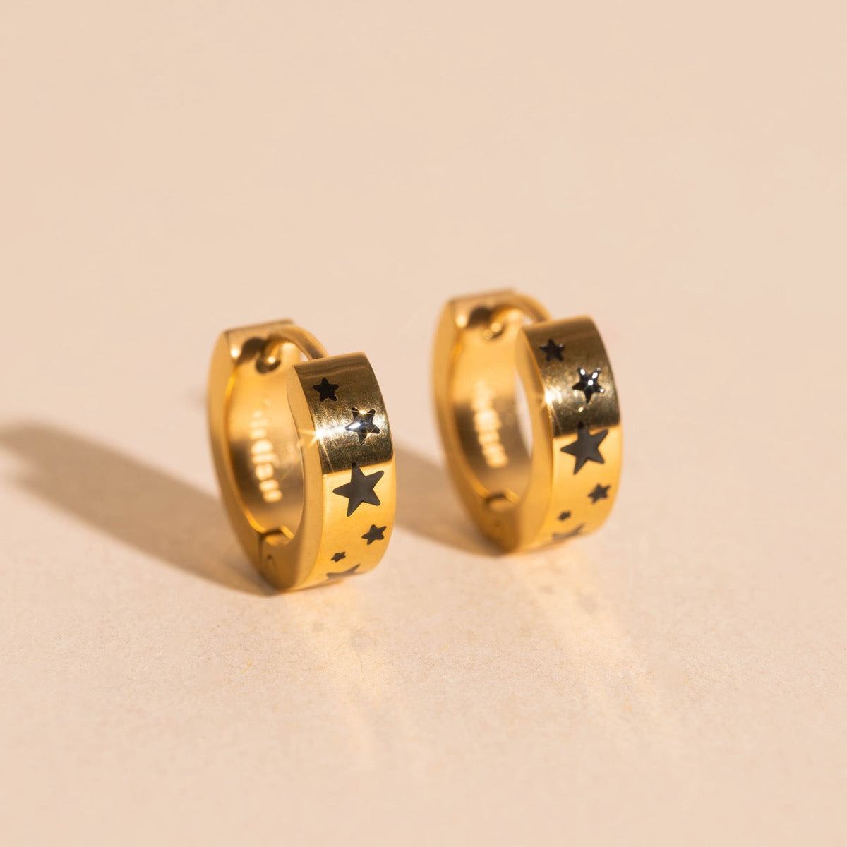 Star Chunky Huggie Hoop Earrings