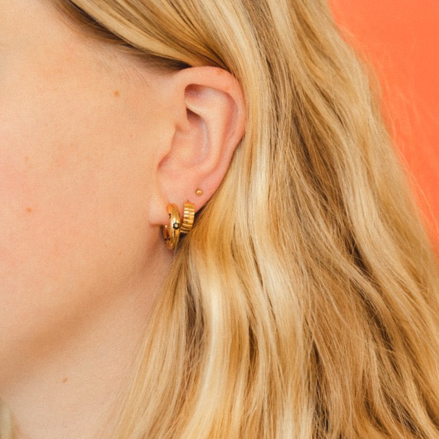 Daisy Chunky Rounded Huggie Hoop Earrings