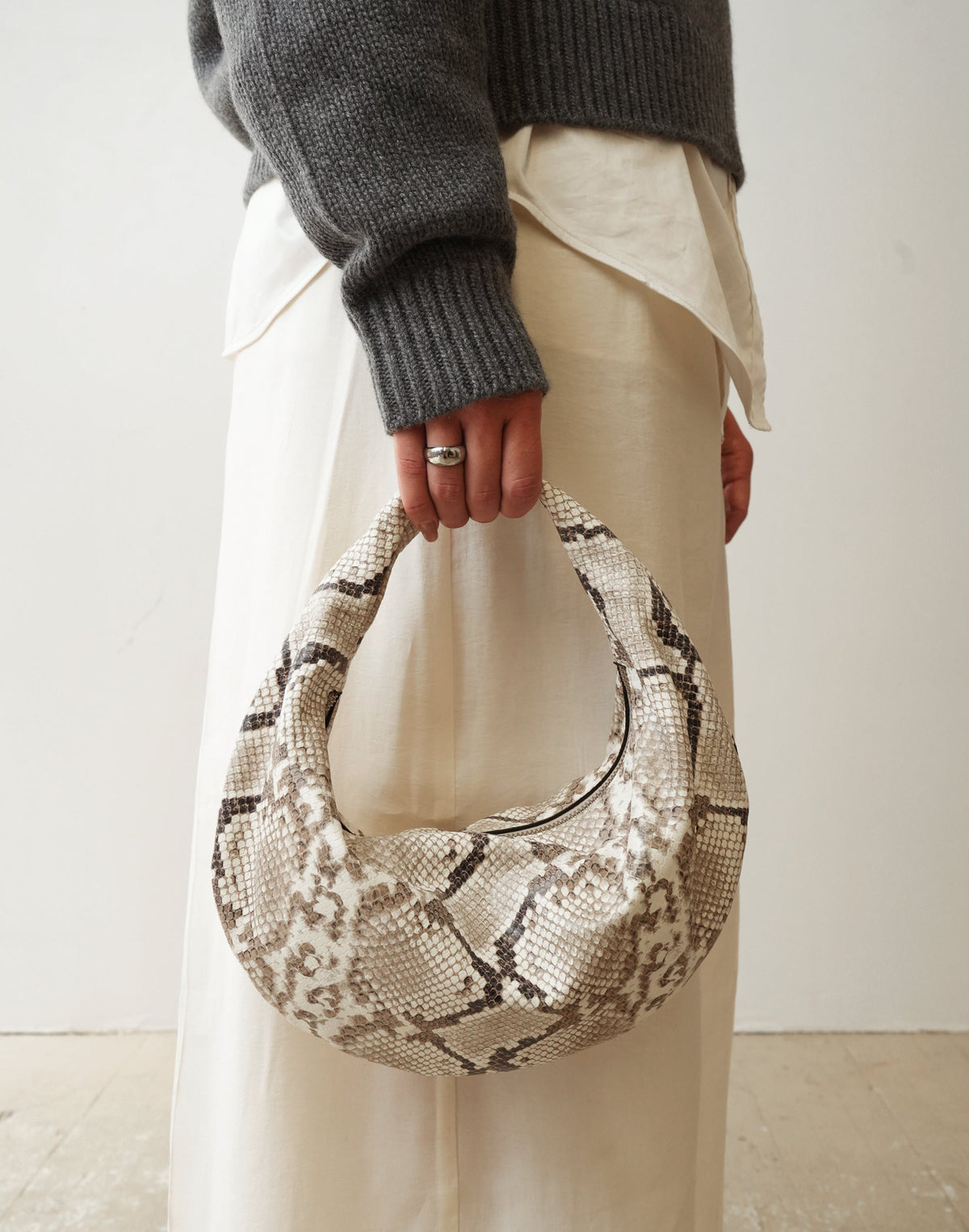 The Piccola Ring Bag