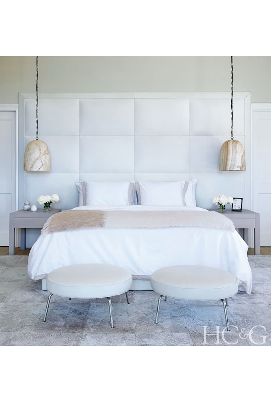 Frame – Tonal Shearling Rug – view 3