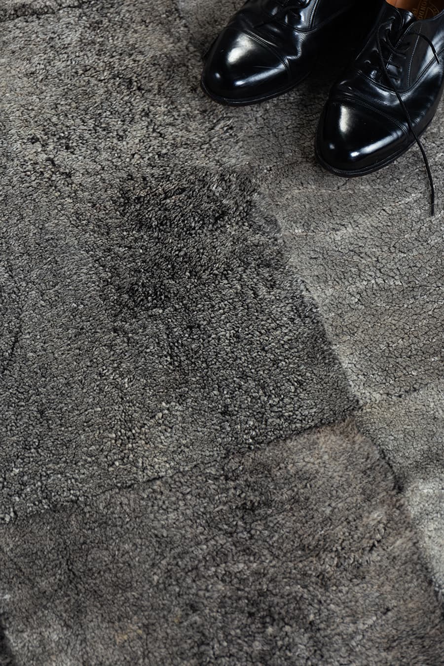 Plain Stacked - Charcoal Lambskin Rug