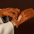 Raffaella (brown) – Luxurious Italian peccary driving gloves 9