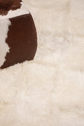 SNOW – Long Hair Sheepskin Rug 7