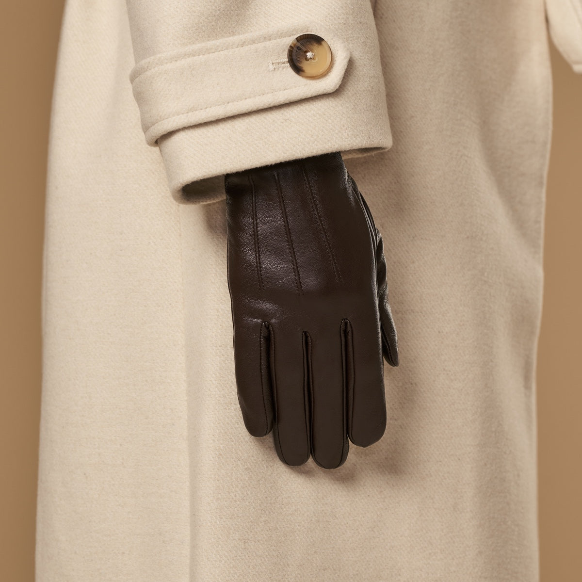 Stella (dark brown) – Sheepskin leather gloves with ultra-warm fleece lining & touchscreen functionality