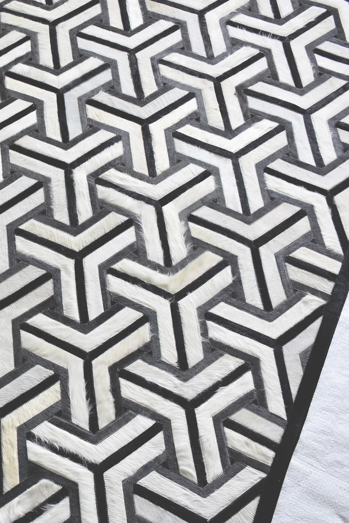 Thai – Cowhide Rug Modern – view 3