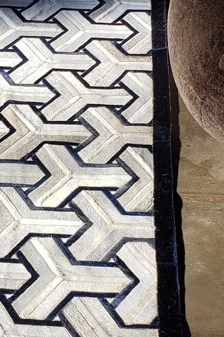 Thai – Cowhide Rug Modern – view 4