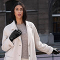 Zoey (black) – Sheepskin leather gloves with warm wool/cashmere lining & touchscreen function 3