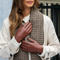 Zoey (cognac) – Sheepskin leather gloves with warm wool/cashmere lining & touchscreen function 5