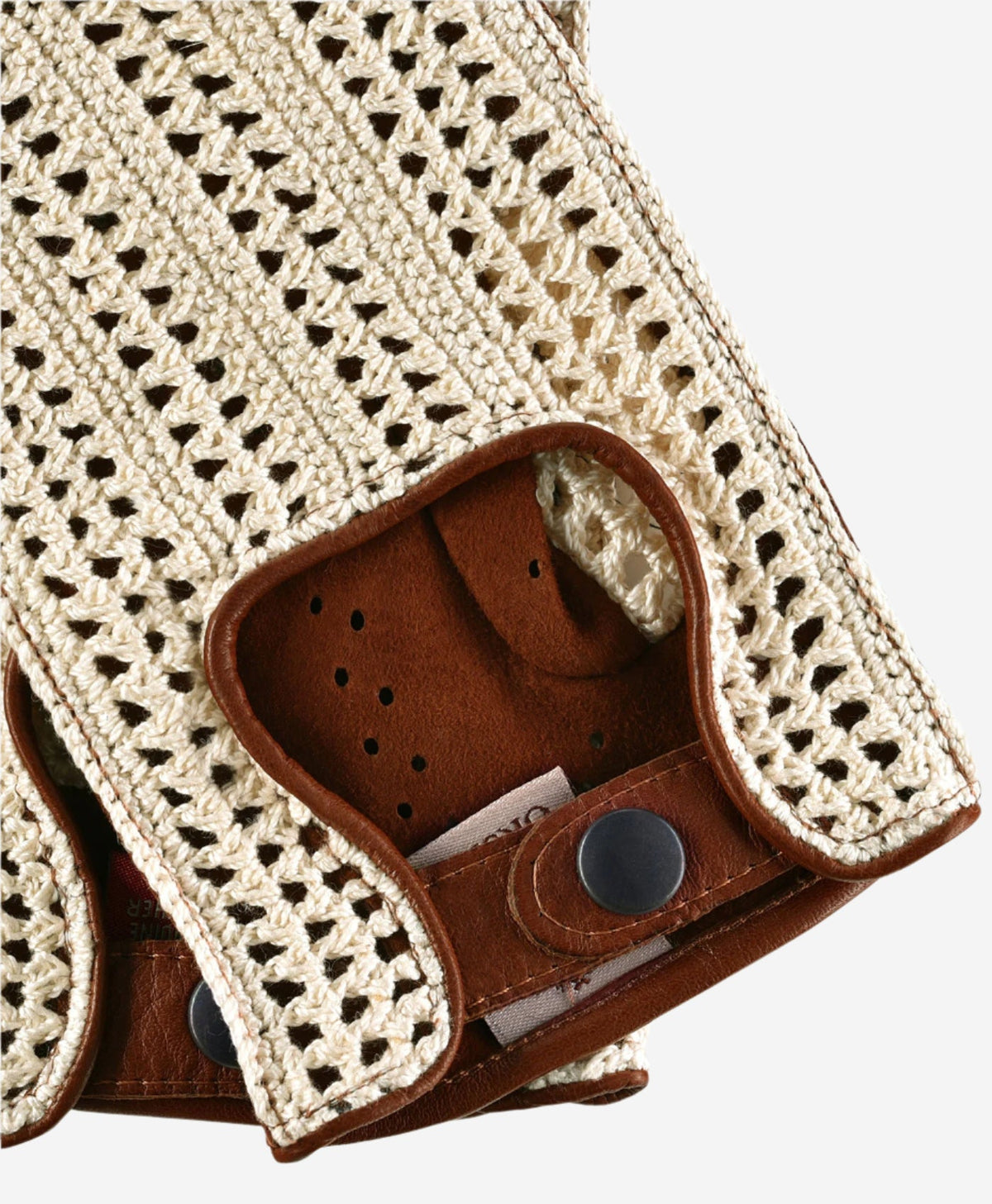 CA4916 (brown) - Handsewn Italian crochet driving gloves in lambskin leather
