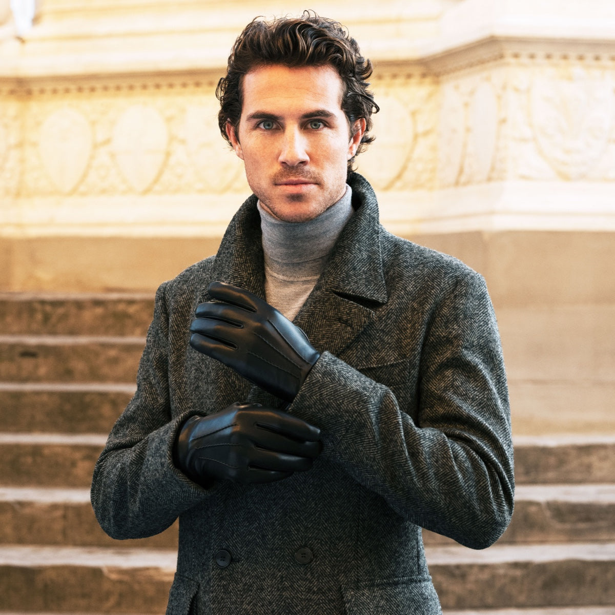 Alessandro (black) - Italian lambskin leather gloves with cashmere lining & touchscreen feature — Leather Gloves Online