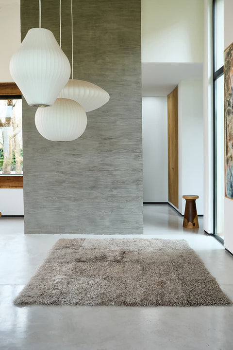 Curly Goatskin Rug – Silver Grey