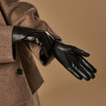 Daisy (black) – Vegan leather gloves with fleece lining & touchscreen feature 4