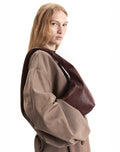 The Everyday Shoulder Bag 10