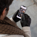 Elijah (black) – Timeless sheepskin leather gloves with luxurious cashmere lining & touchscreen capability 3