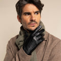 Elijah (black) – Timeless sheepskin leather gloves with luxurious cashmere lining & touchscreen capability 2