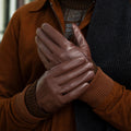 Elijah (brown) – Timeless sheepskin leather gloves with luxurious cashmere lining & touchscreen capability 4