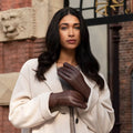 Evelyn (brown) - Goatskin leather gloves with soft lambswool lining and touchscreen feature 2