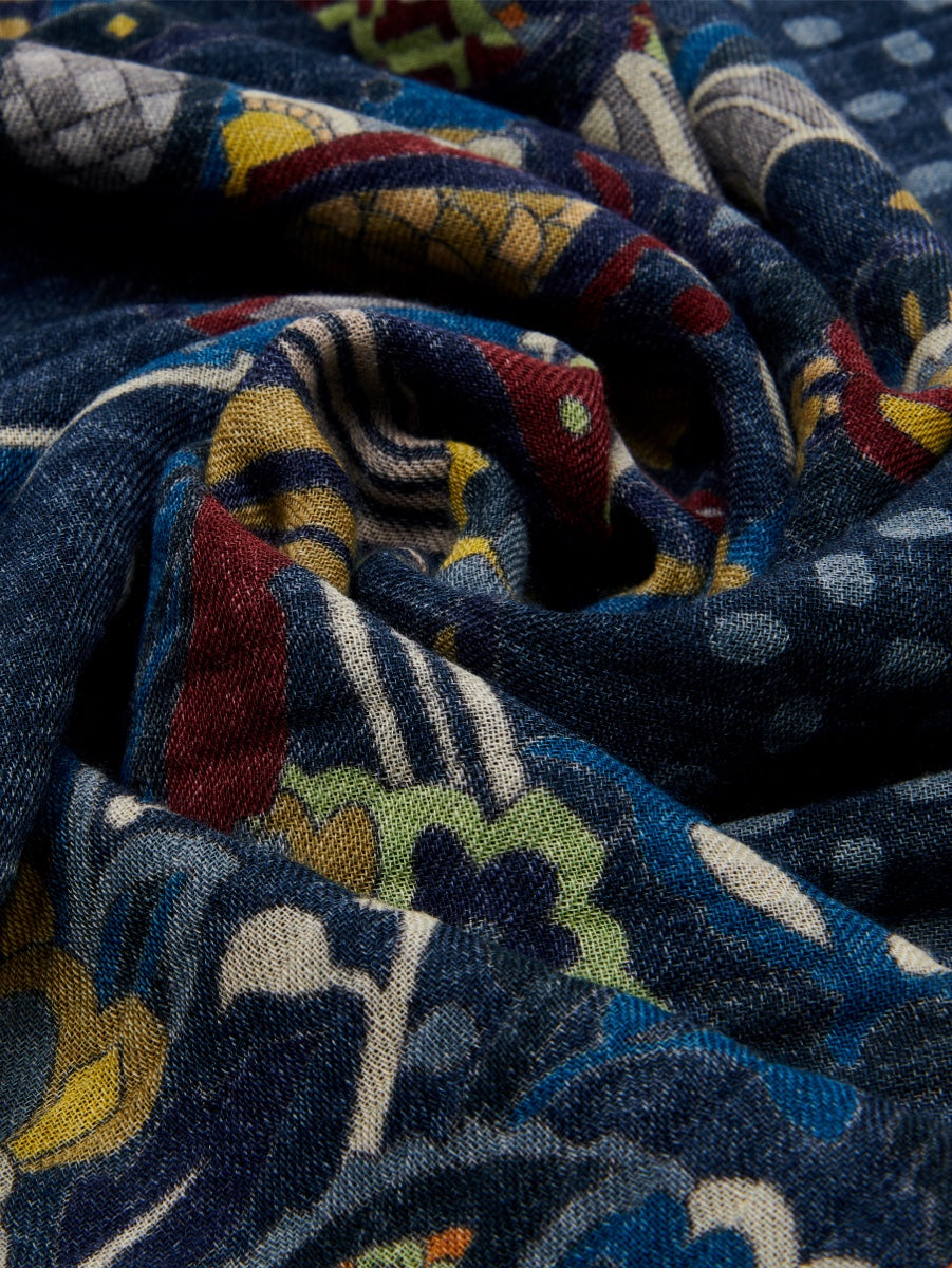 Edoardo (blue) - Soft and lightweight Italian scarf from 100% wool
