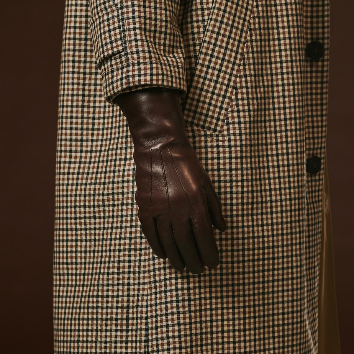 Luciana (brown) - Extended women's Italian lambskin leather gloves with rabbit fur lining