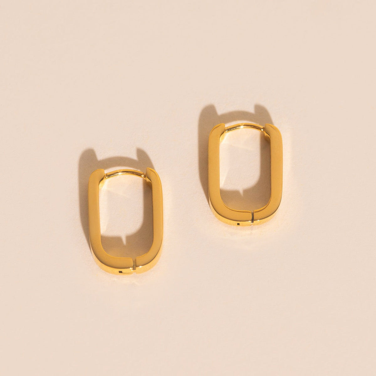 Titanium Smooth Oblong Huggie Hoop Earrings - FeatherTUFF™