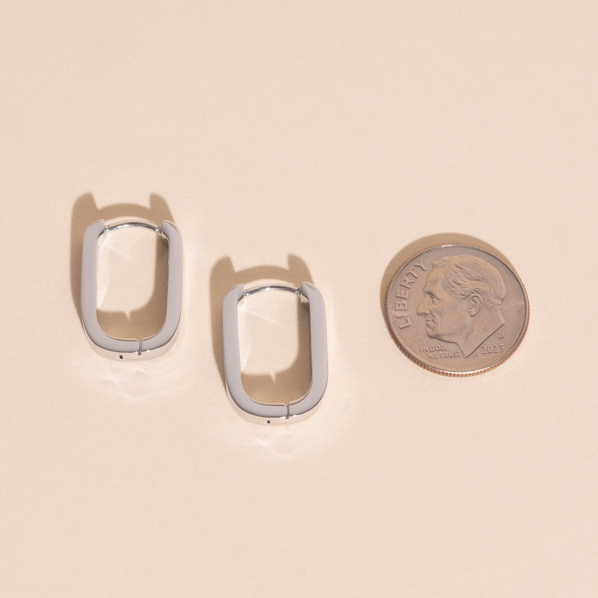 Titanium Smooth Oblong Huggie Hoop Earrings - FeatherTUFF™