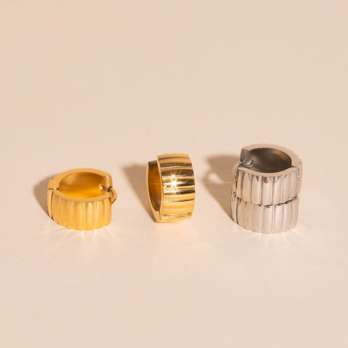 Scalloped Super Chunky Huggie Hoop Earrings