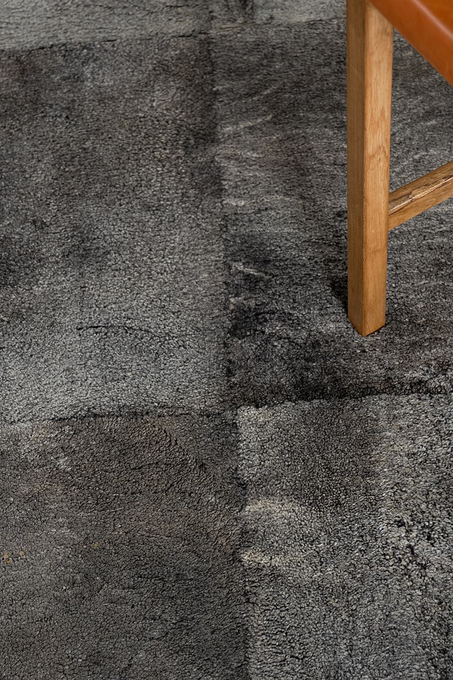 PLAIN STACKED - Charcoal Lambskin Rug