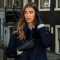 Selena (black) – Sheepskin leather gloves with diamond pattern and touchscreen feature 4