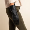 Skylar (black) – Extra-long sheepskin leather gloves with wool/cashmere lining & touchscreen capability 10